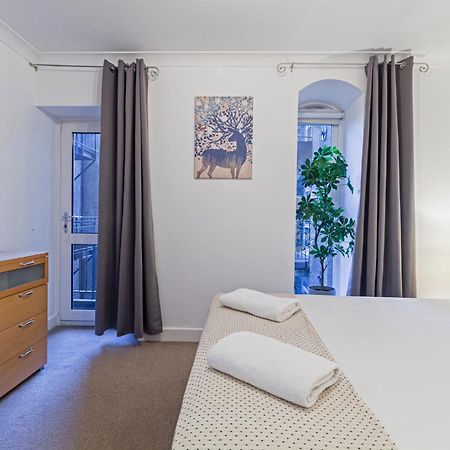 Stay Thames River London Exterior foto